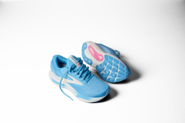 Brooks Adrenaline GTS 24 ( 1B 427 ) Regular Width - Image 3